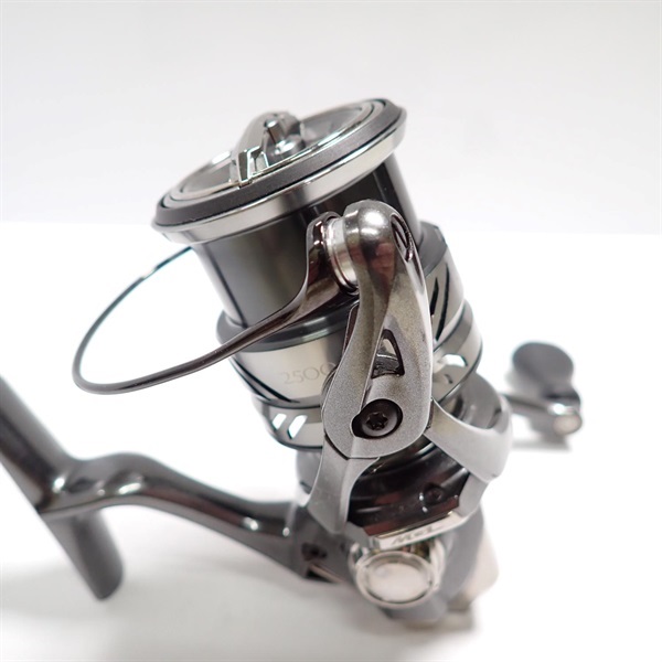２１コンプレックスＸＲ２５００Ｆ６ＨＧ